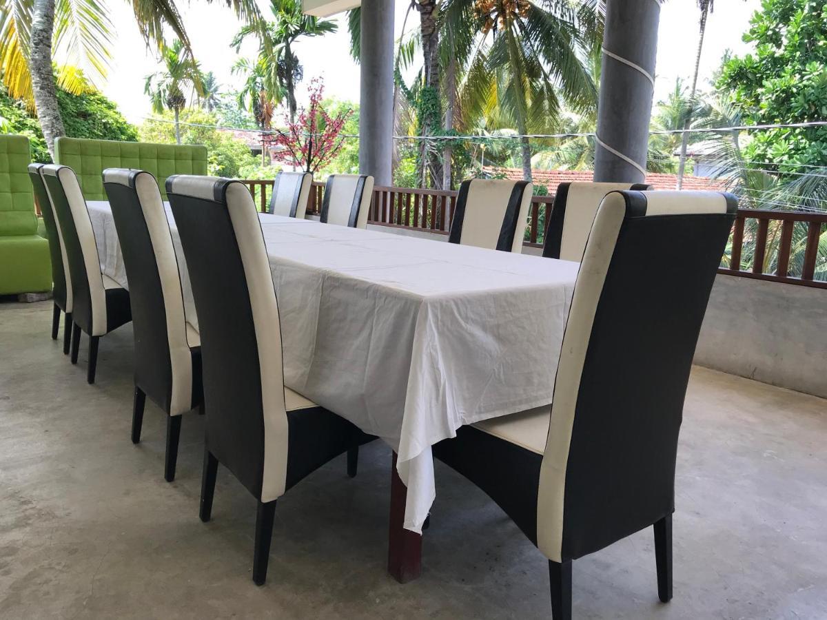 Wh Beach Resort Weligama Eksteriør bilde
