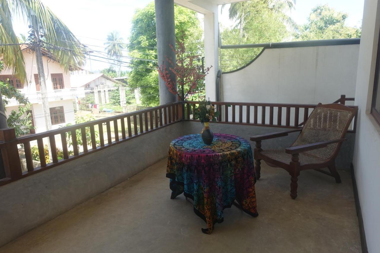Wh Beach Resort Weligama Eksteriør bilde