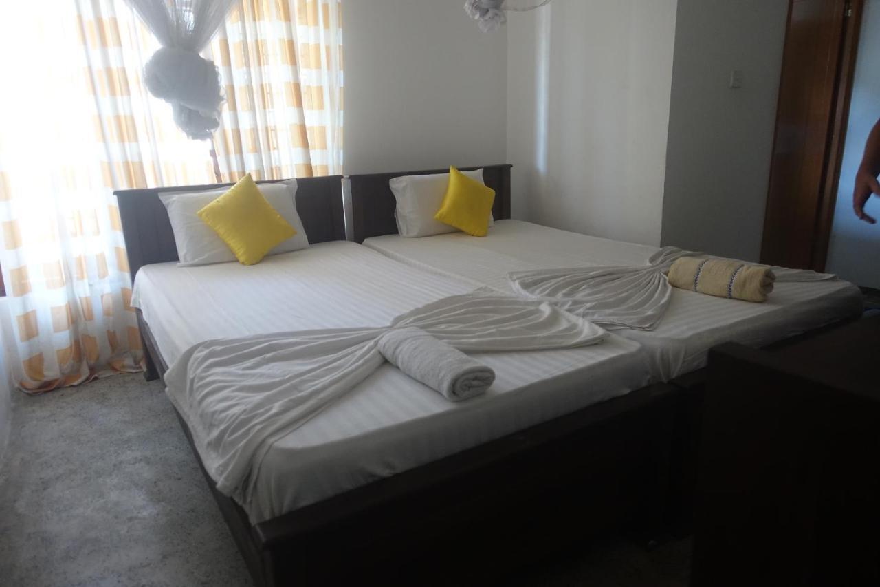Wh Beach Resort Weligama Eksteriør bilde