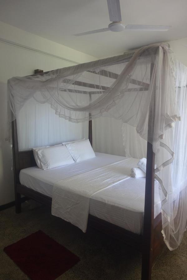 Wh Beach Resort Weligama Eksteriør bilde