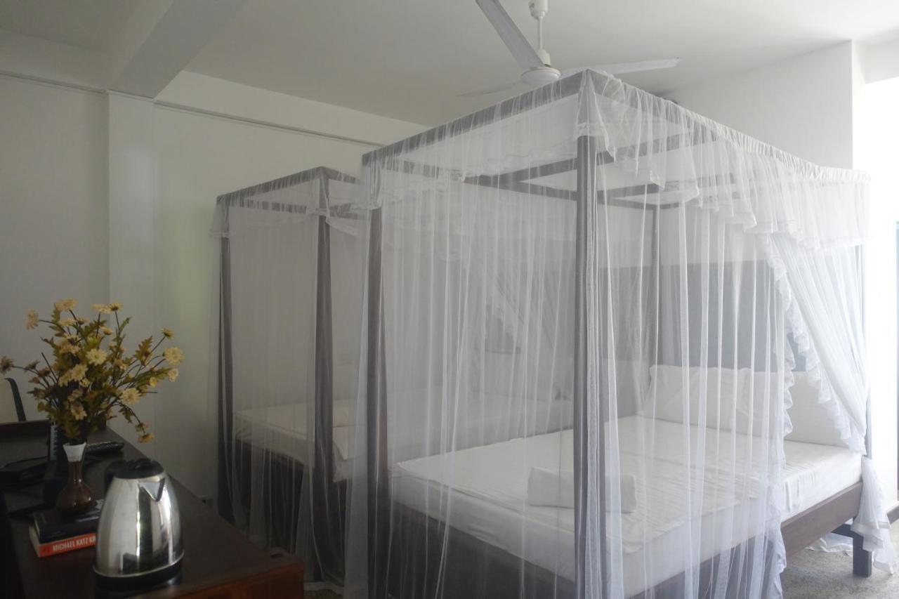 Wh Beach Resort Weligama Eksteriør bilde